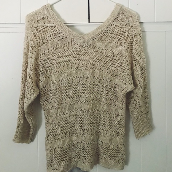 Pink rose sweater - Picture 3 of 5